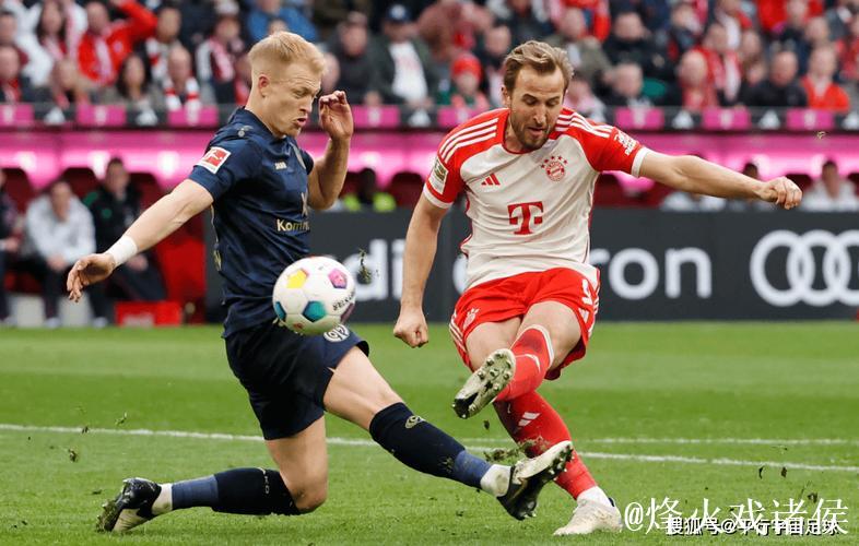 美因茨2-2逼平拜仁，成为近20年首支在客场从榜首球队拿分的队伍